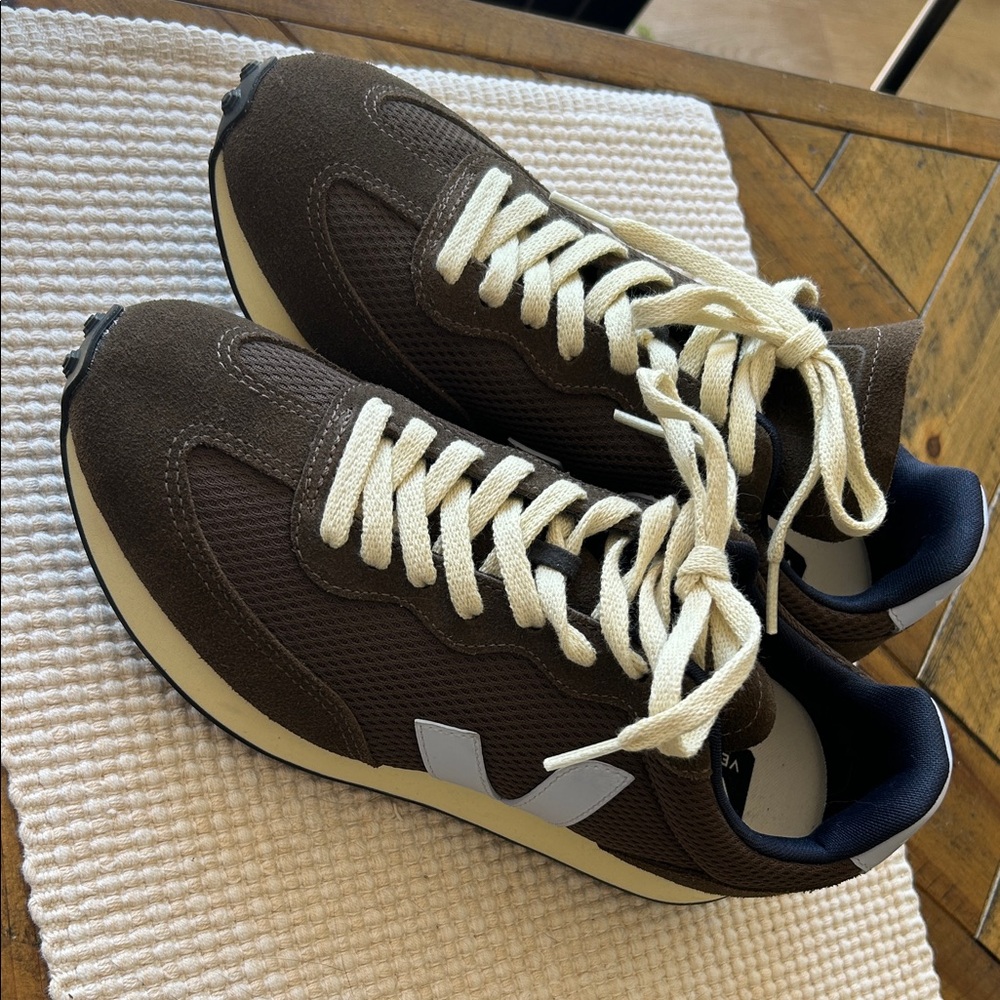 Veja Women’s Brown and Cream Sneakers